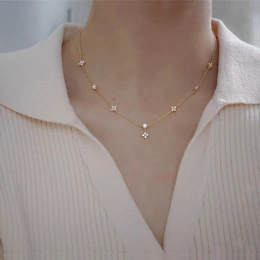 NEW Silver / Gold Inlaid Zircon Four-leaf Flower Chain Necklace